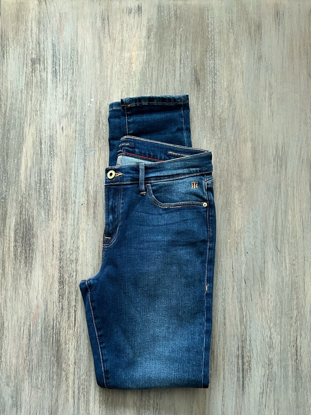 Tommy Hilfiger Women’s Greenwich Skinny Jeans - Picture 6 of 8